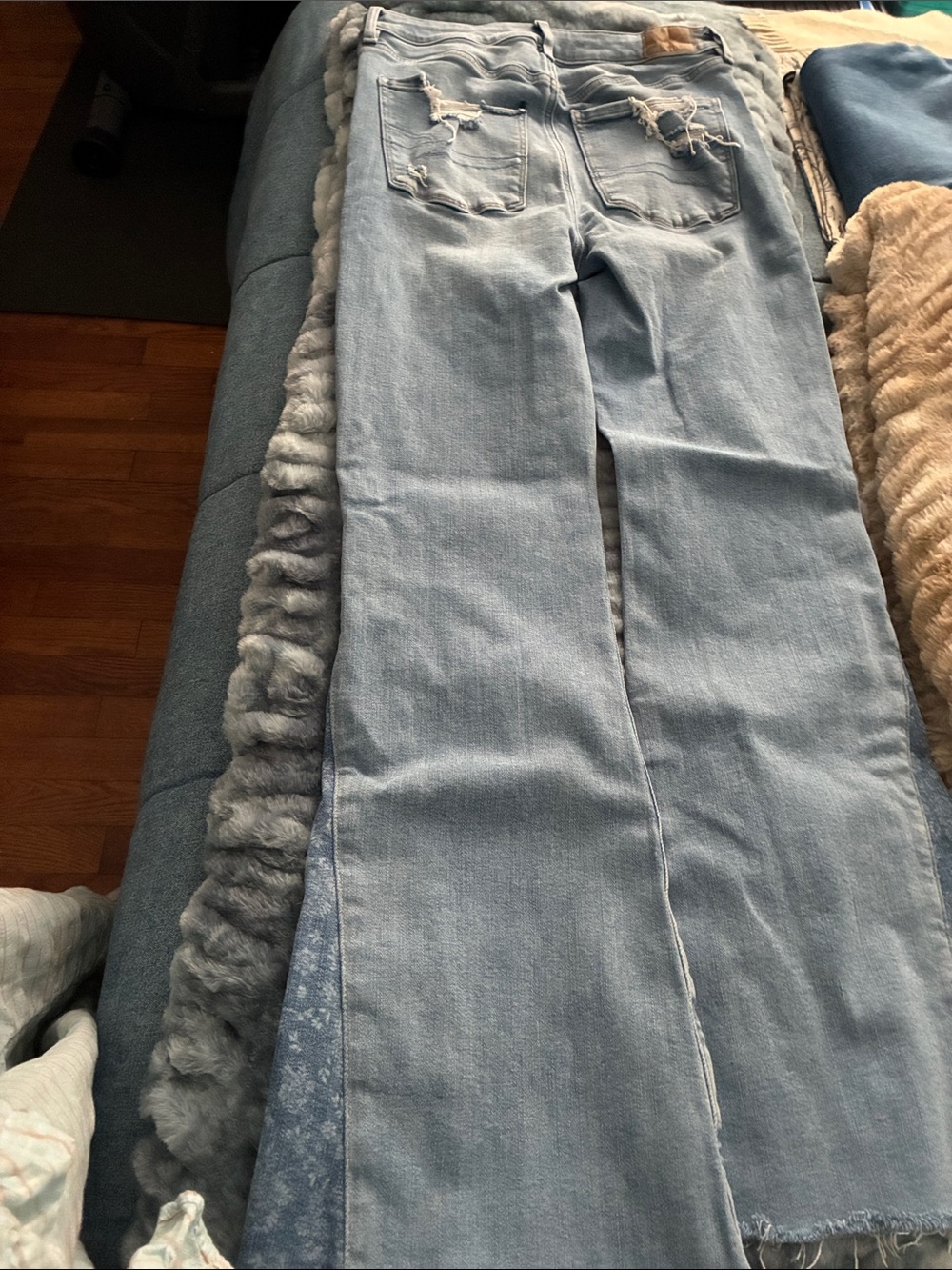AE Light Wash Distressed Flare Jeans - Women - Picture 4 of 12